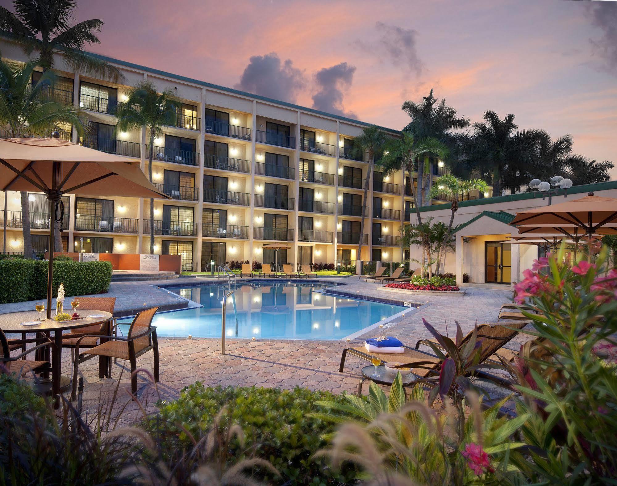 Courtyard By Marriott Fort Lauderdale East / Lauderdale-By-The-Sea Eksteriør billede